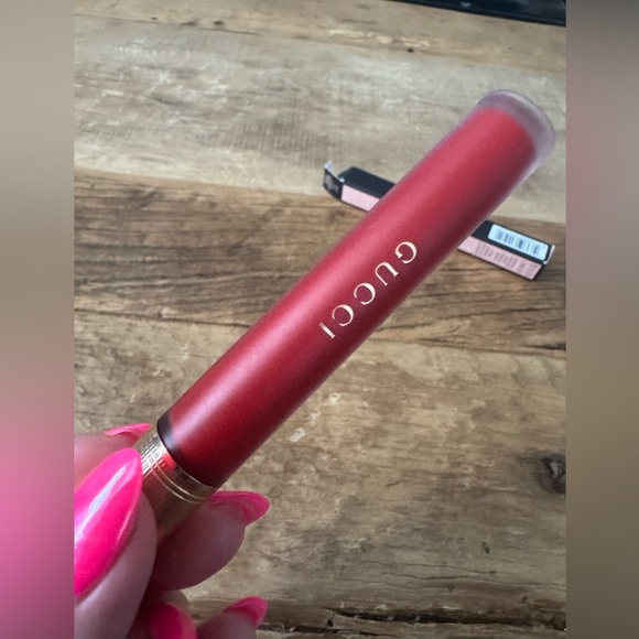 Gucci Transfer-Proof Matte Liquid Lipstick~SOLD OUT~Goldie Red (25)💋NEW IN BOX - Picture 10 of 10